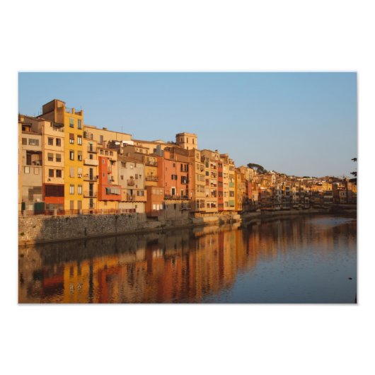 Spanje. Catalonië. Girona. Huisvesting op de Onyar Foto Afdruk (Voorkant)