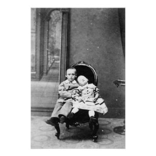 Spannende vintage portretfoto van broer of zus perfect poster