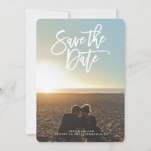 Sparen de de fotokaart van de Datum, borstelmanusc Save The Date (Voorkant)