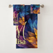 Sparkle Girly Navy Blue Paarse bladeren Bad Handdoek (Insitu)