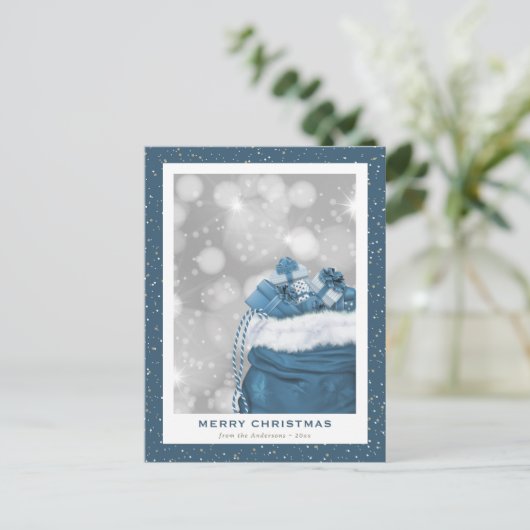 Sparkly Modern Blue Gifts Snow Merry Kerstmis Feestdagenkaart (Staand voorkant)