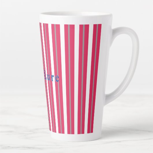 Speciaal meer of bleekrood gestripte afkorting latte mok (Rechts)