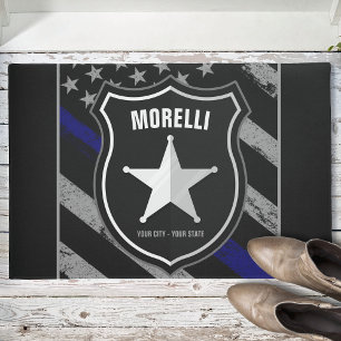 Speciaal uitgeruste politieagent Cop Flag van de N Deurmat