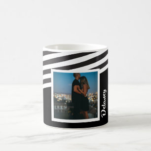 Speciale foto voor zwart-wit en striped patroonpat koffiemok