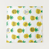 Speelse ananas: Kind-vriendelijke Vintage Wandkleed (Voorkant (horizontaal))