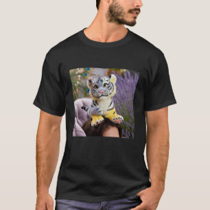 Speelse Bond met White Tiger Cub T-shirt
