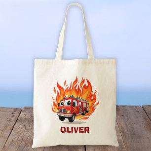 Speelse brandweerwagen met vlammen gepersonaliseer tote bag