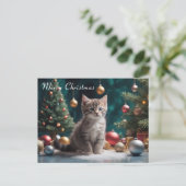 Speelse Kerstkitten bij de boom met Ornament Briefkaart (Staand voorkant)