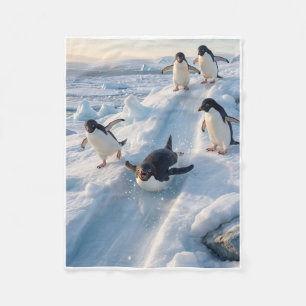 Speelse Pinguïns Op Besneeuwde Ijslandschap Fleece Deken