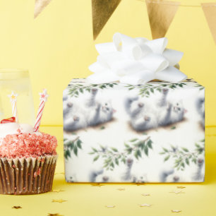 Speelse witte kat met boomtak cadeaupapier