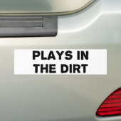 Speelt in de modder bumpersticker (Op auto)