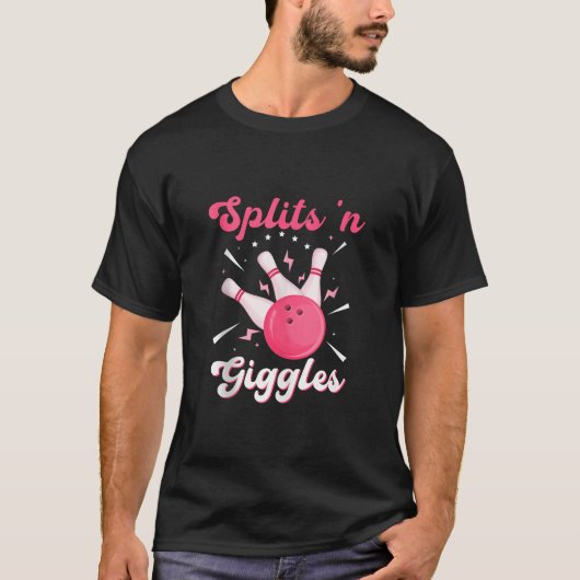 Speelt in Giggles Bowling Player Bowler Squad Matc T-shirt (Voorkant)