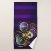 Spider Steampunk sur Arrière - plan pourpre (Serviette de bain)