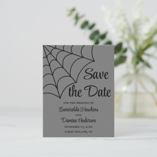 Spiderwebben Black en Grey Gothic Save the Date Kaart (Staand voorkant)