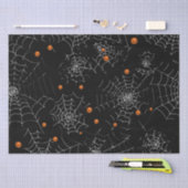 Spinnenwebben en Stippen Modern Zwart Halloween Tissuepapier (Craft)