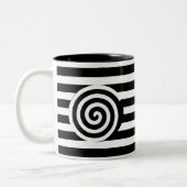 Spirale sur la Mug de café rayé noir et blanc (Gauche)