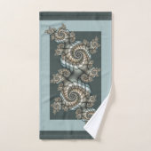 Spirales d'art fractal beige abstrait bleu clair (Serviette à main)