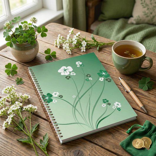 Spirales Florales Vertes et Fleurs Blanches