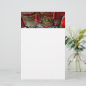 Spoelen van kerstfeestdagen, rood en goud briefpapier (Staand voorkant)