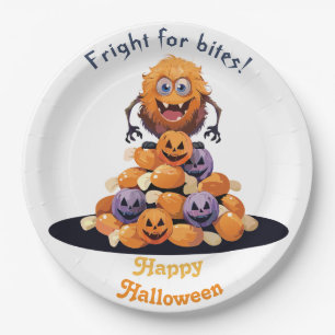 Spookachtig Halloweenmonster op stapel Snoep Papieren Bordje
