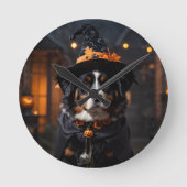 Spooktacular Berner Dog: Een Halloween Howl-o-Ween Ronde Klok (Voorkant)