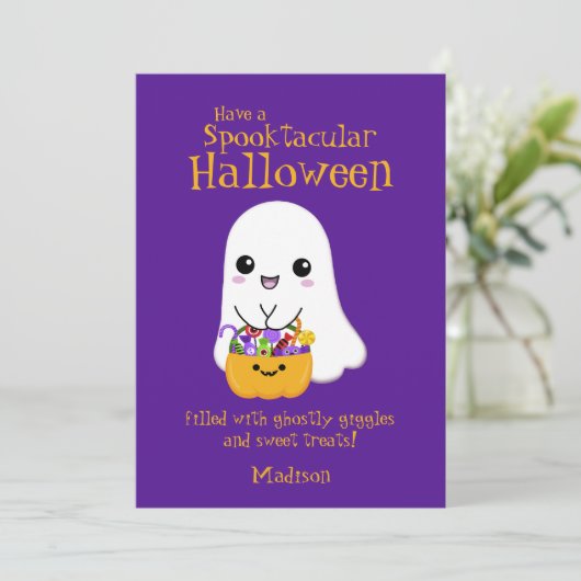 Spooktacular Halloween Leuke Ghost Paarse Feestdagenkaart (Staand voorkant)