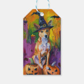 Spooky Basenji Halloween heks en pompoen Cadeaulabel (Voorkant)