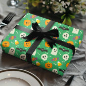 Spooky Green Ghost, Bat & Skull Halloween Cadeaupapier