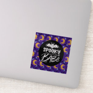 Spooky kleine babe... Fun Halloween quote Sticker