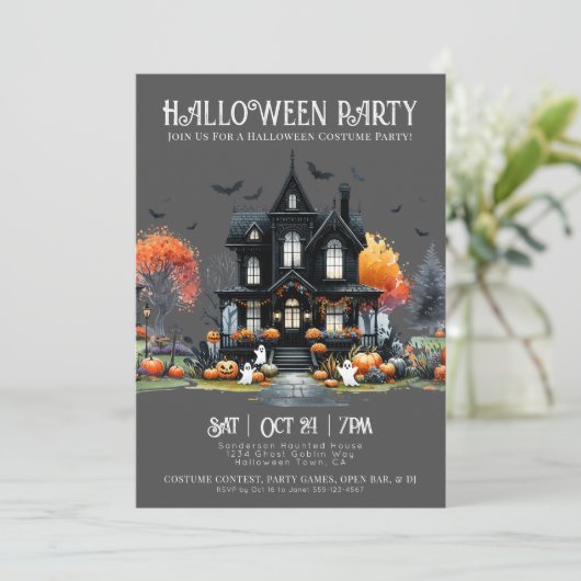 Spooky kostuum Halloween Party Uitnodiging (Staand voorkant)