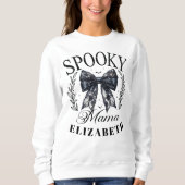 Spooky Mama Halloween Coquette Bow Aangepaste Naam Trui (Voorkant)