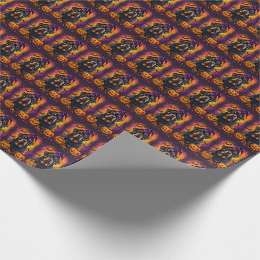 Spooky Rottweiler Hond Halloween Heks en Pompoen Cadeaupapier (Hoek)