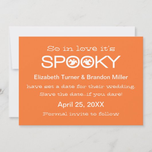 Spooky Typography Halloween Save the Date (Voorkant)