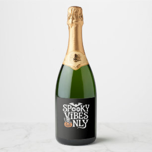 Spooky Vibes Only Halloween Luiaard Oversized T-sh Sparkling Wijnetiket