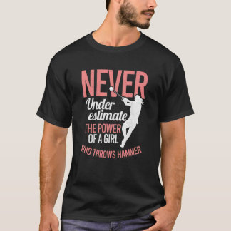 Spoor- en veldvrouwen gooien meisje met een hamer t-shirt