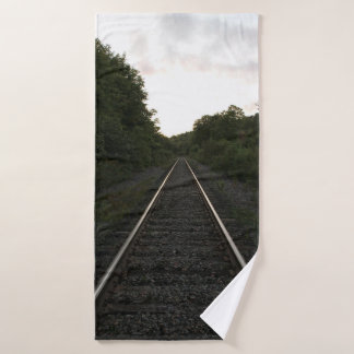 Sporen door de bomen badhanddoek