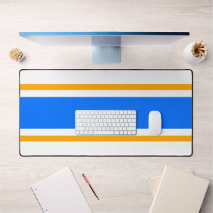 Sporty Bleu Bleu Jaune Stripes De Course Sur Blanc