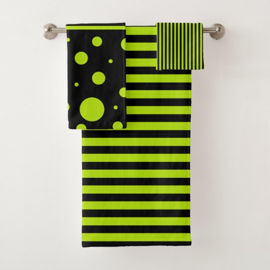 Spots and Stripes - Lime Green Bad Handdoek (Insitu)