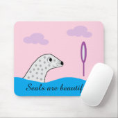 Spotted Seal heeft veel schoonheid. Muismat (Met muis)