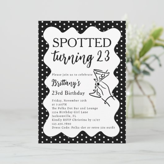 Spotted Turning 23 Polka Dot 23rd Birthday Party Kaart (Staand voorkant)