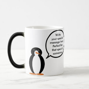 Sprekende mevrouw Pinguïn in haar verjaardagspak Magische Mok