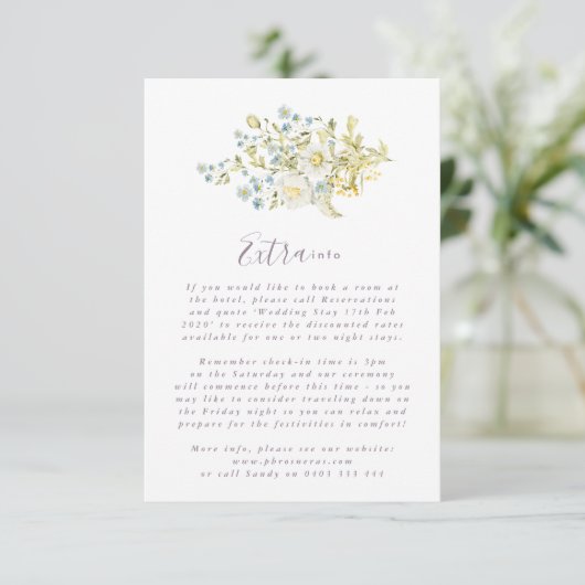 Spring Boho Wildflower Pampas Wedding Informatiekaartje (Staand voorkant)