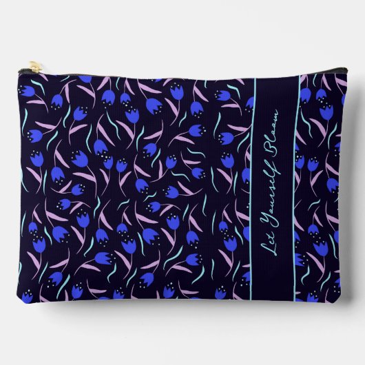 Spring Floral Pattern on Dark Blue Background Etui (Voorkant)