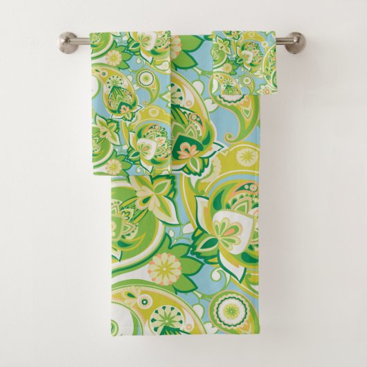Spring Green Blue White, vers Paisley Pattern Bad Handdoek (Insitu)