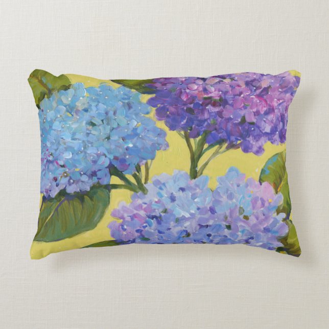 Spring Hydrangeas I Decoratief Kussen (Voorkant)