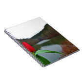 Spring Red Tulip at Lake Arrowhead Notitieboek (Rechterzijde)