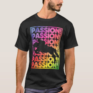 Springend paard met kleurrijke equestrienne meisje t-shirt