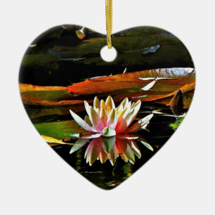 SPRINGWATER LILY IN A POND KERAMISCH ORNAMENT