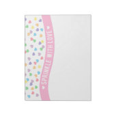 Sprinkle met liefdeskleurige harten notitieblok (Gedraaid)
