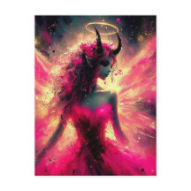 Sprookje met hoorns die haar Halo omhoog houden in